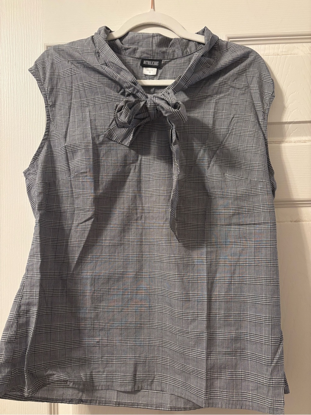 Retrolicious Black and White Plaid Sleeveless Bow-Tie Neck Blouse